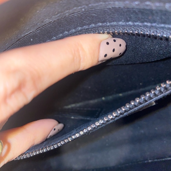 Saint Laurent small Niki Croc-Embossed Leather - Picture 6 of 11